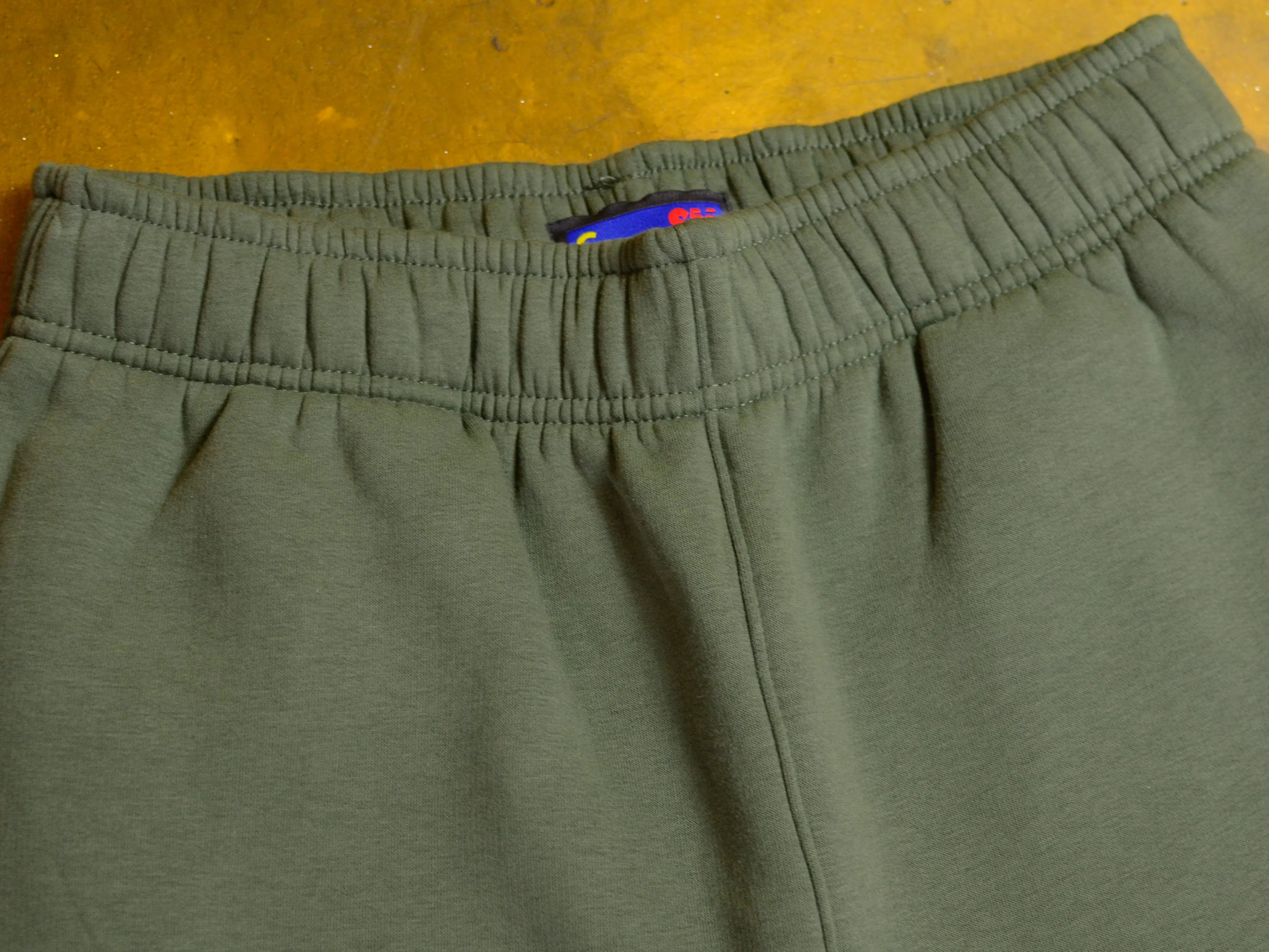 Droor SM Relaxed Track Pant - Army Green