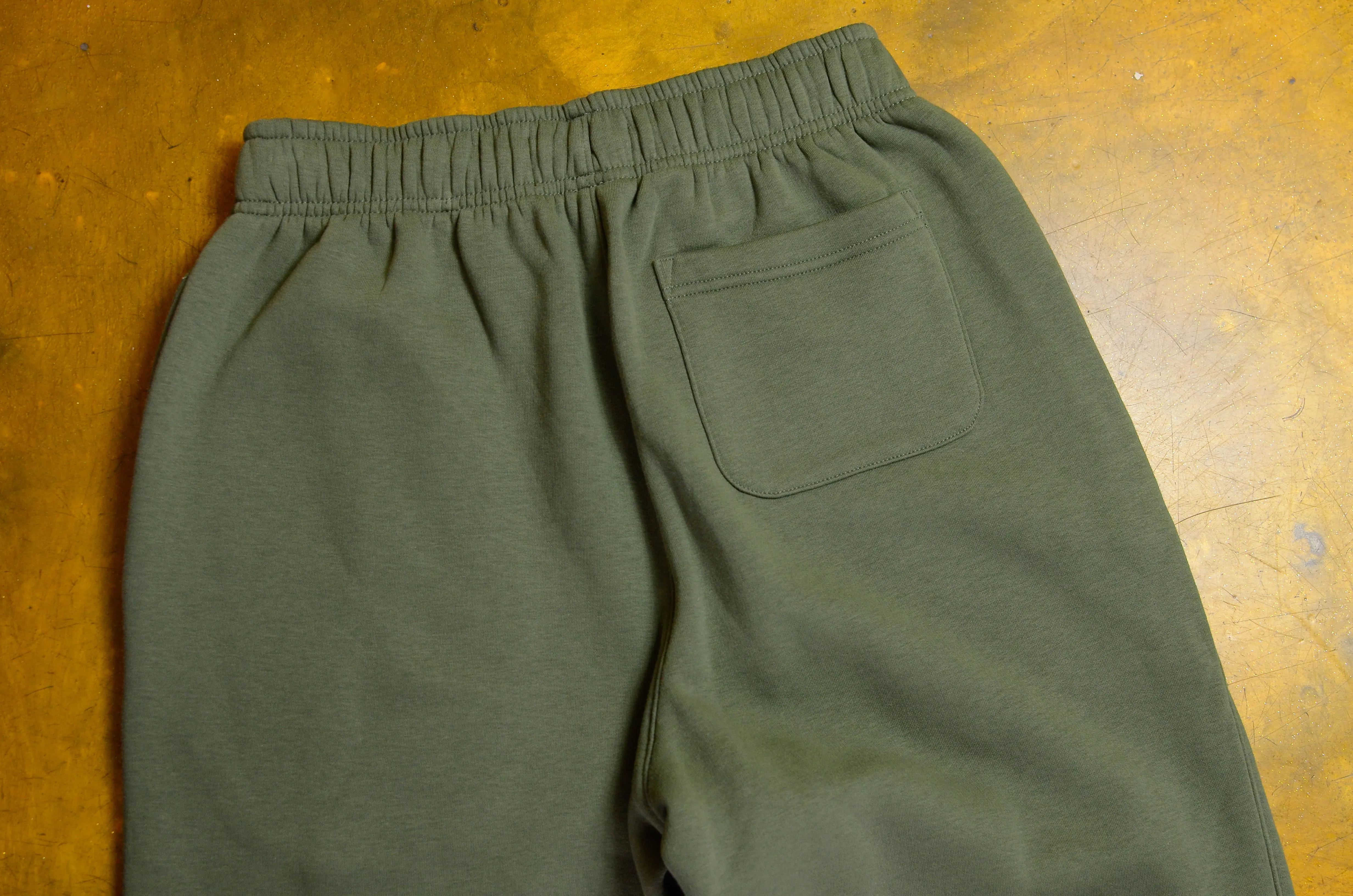 Droor SM Relaxed Track Pant - Army Green