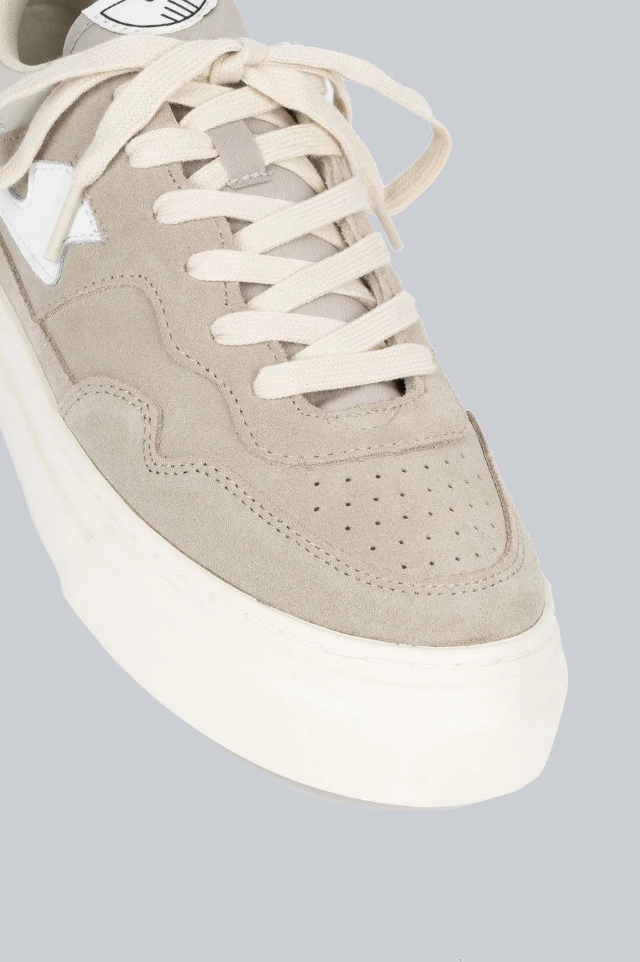 STEPNEY WORKERS CLUB PEARL S-STRIKE SUEDE GREY WHITE